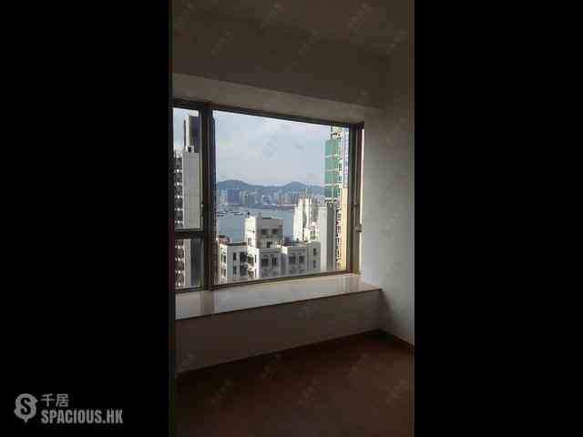 Sai Ying Pun - Island Crest Block 2 01