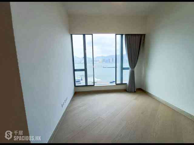 North Point - Victoria Harbour 09