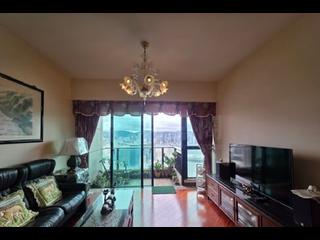 West Kowloon - The Arch Sun Tower (Block 1A) 02
