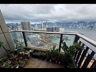 West Kowloon - The Arch Sun Tower (Block 1A) 03
