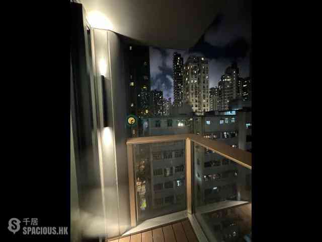 Sai Ying Pun - Des Voeux W Residence 02