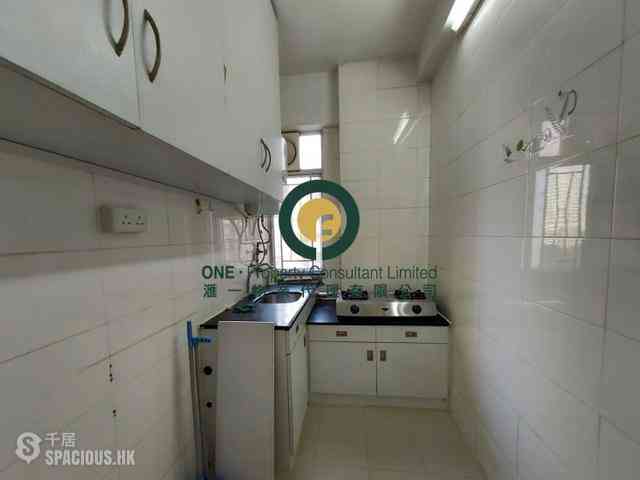 Sai Ying Pun - Golden Phoenix Court 02