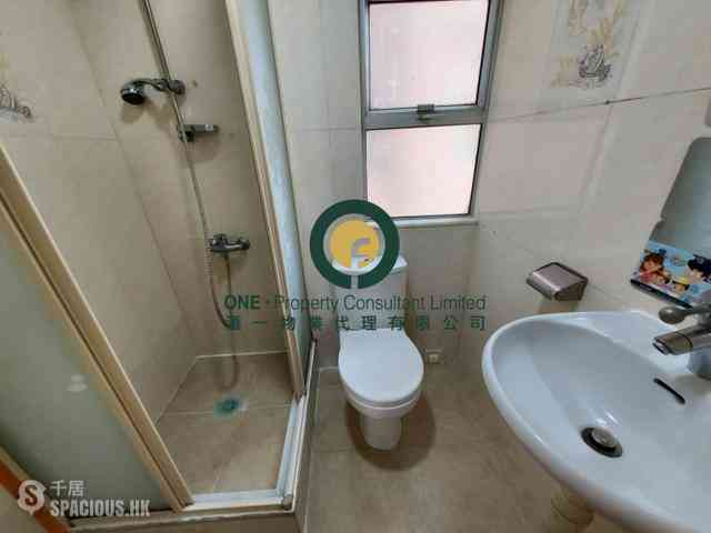 Sai Ying Pun - Golden Phoenix Court 03