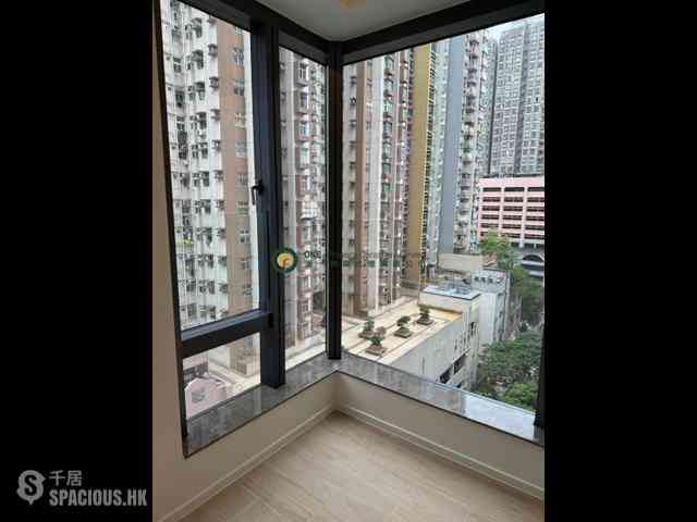 Sai Ying Pun - Des Voeux W Residence 07