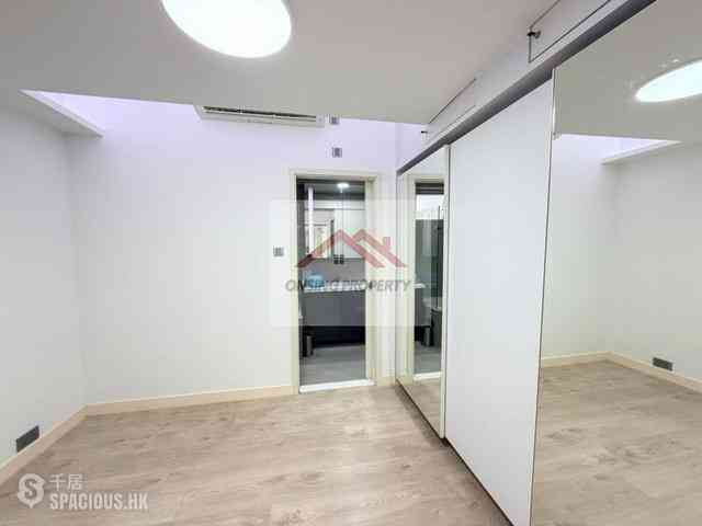 Causeway Bay - Hoi To Court 10