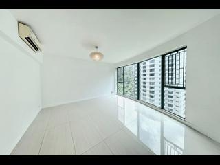 Mid Levels Central - Hillsborough Court 02