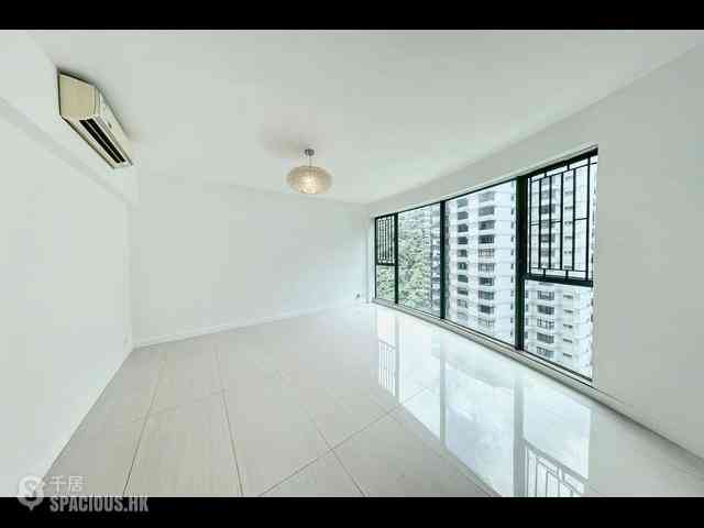 Mid Levels Central - Hillsborough Court 02