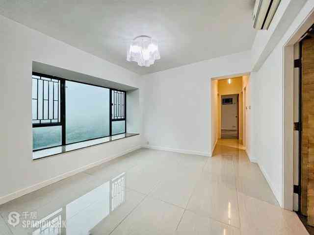 Mid Levels Central - Hillsborough Court 03