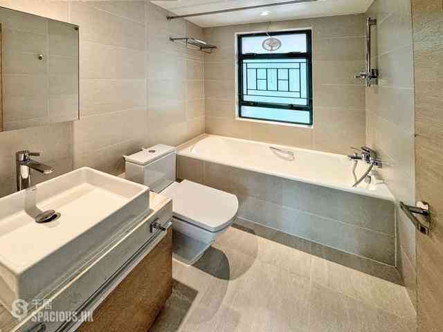 Mid Levels Central - Hillsborough Court 05