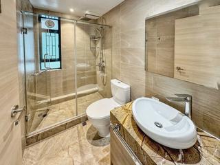 Mid Levels Central - Hillsborough Court 07