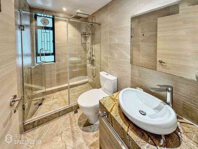 Mid Levels Central - Hillsborough Court 07