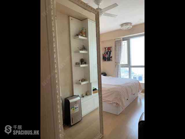 Wong Chuk Hang - Marinella Block 2 03