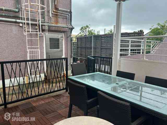 Poho - Rich View Terrace 02