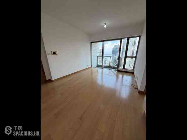 Sai Ying Pun - Island Crest 01