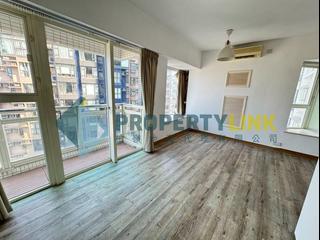 Soho - Centrestage 02