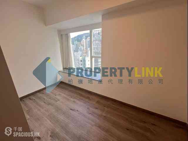 Soho - Centrestage 13