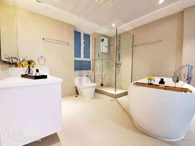 Mid Levels Central - Kam Yuen Mansion 03