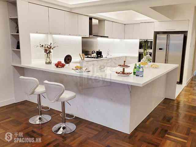 Mid Levels Central - Kam Yuen Mansion 04