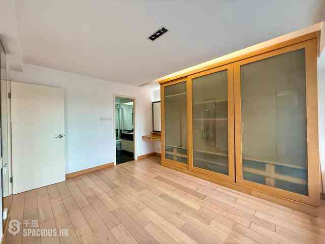 Mid Levels Central - The Grand Panorama 09
