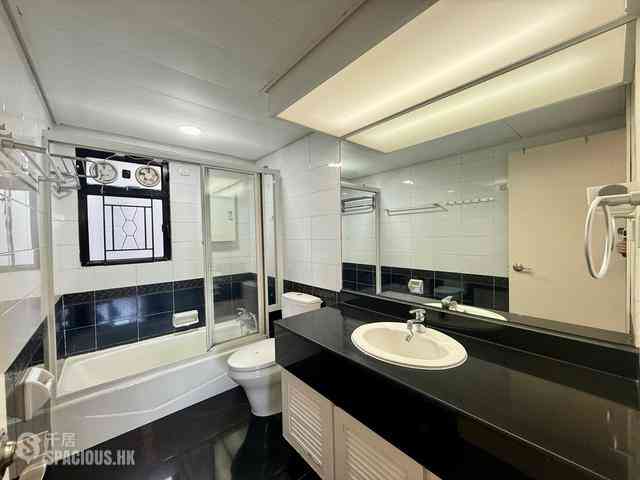 Mid Levels Central - The Grand Panorama 11