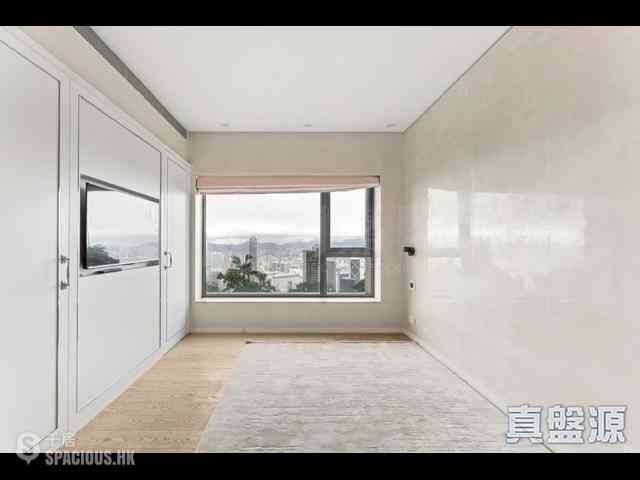 The Peak - Haking Mansions 05