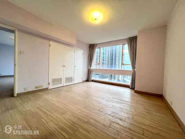Mid Levels Central - May Tower Block 1 08