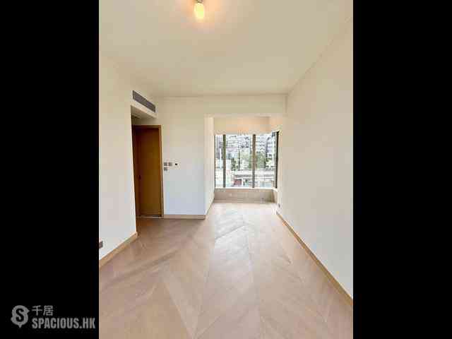 Mid Levels Central - 22A, Kennedy Road 06