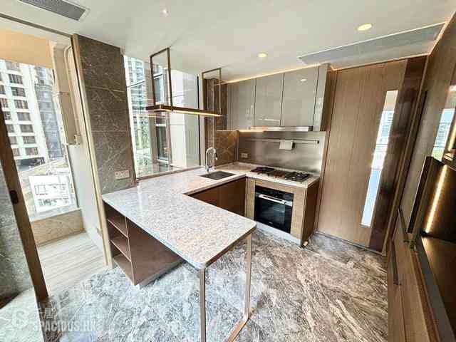 Mid Levels Central - 22A, Kennedy Road 03