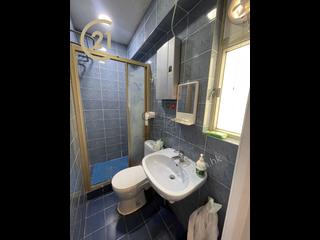Kennedy Town - Luen Gay Apartments 11