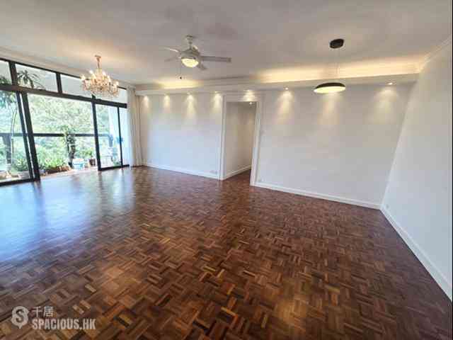 Discovery Bay - Middle Lane 04