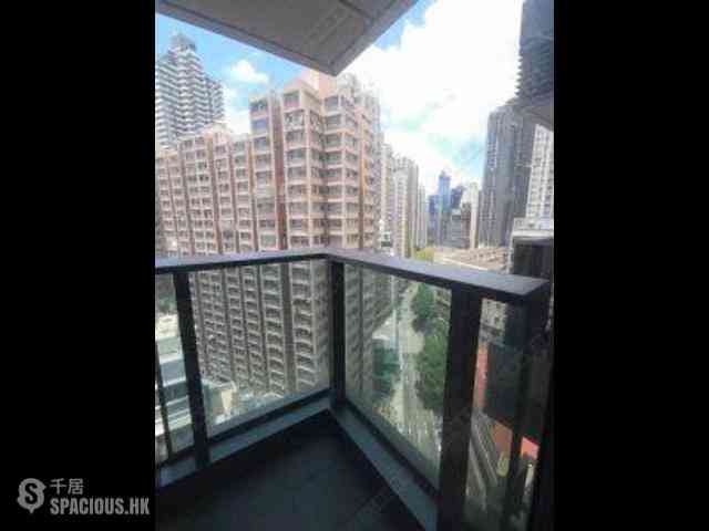 Shek Tong Tsui - Novum West 01