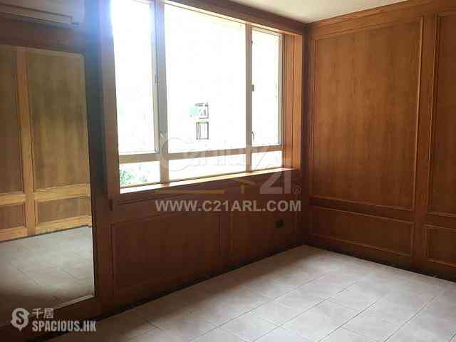 Pok Fu Lam - Baguio Villa 11