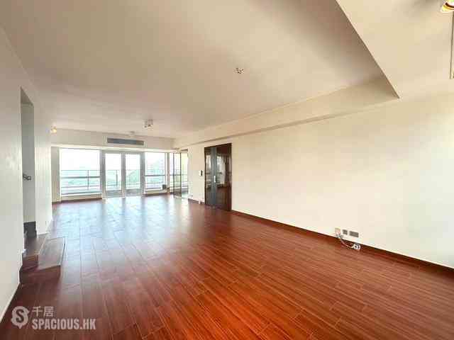 Wong Chuk Hang - Marinella 01