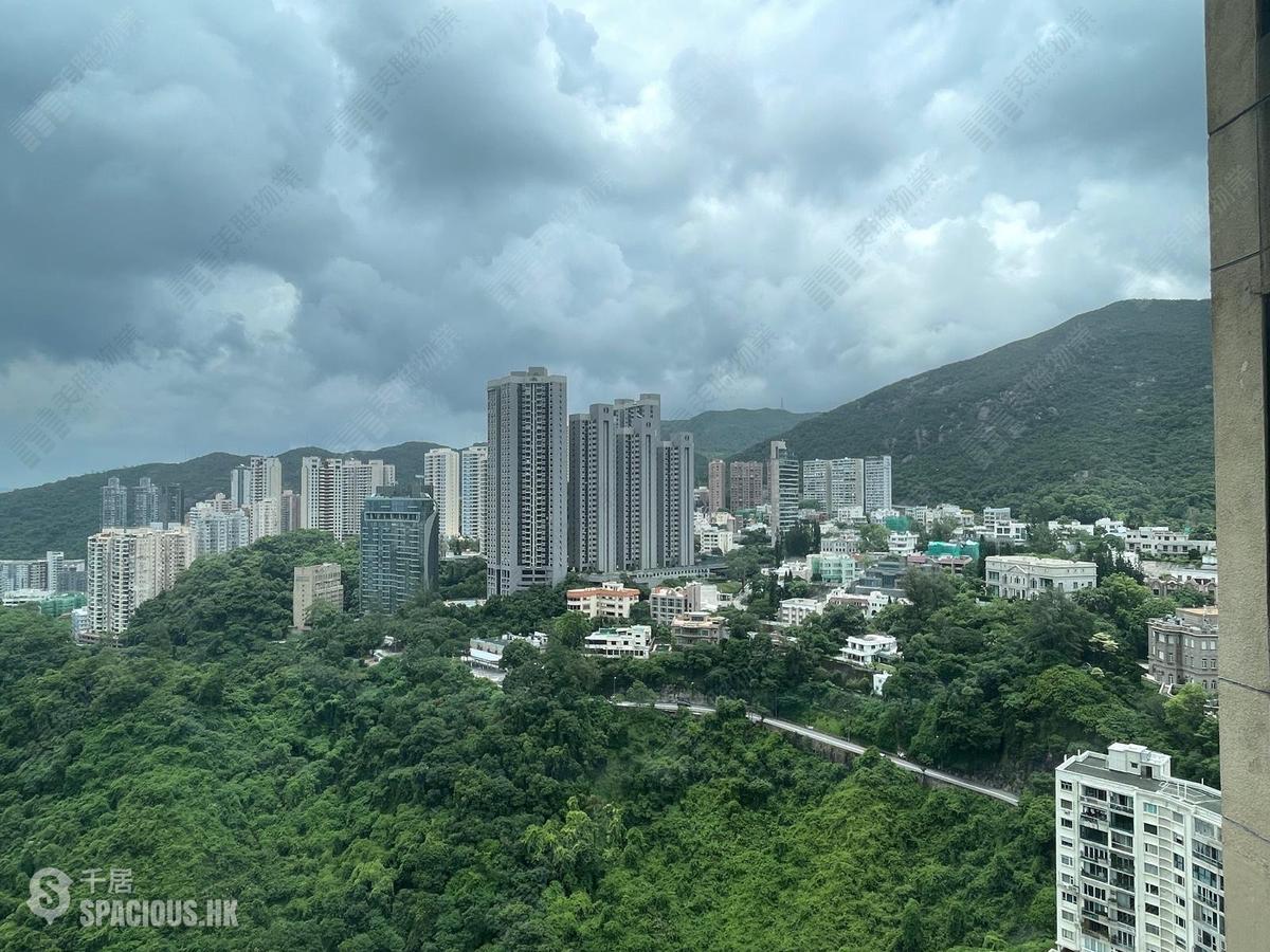 Happy Valley - Broadwood Park 01