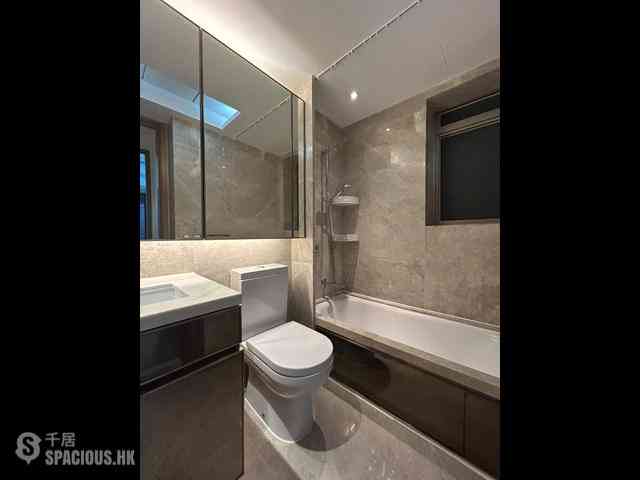 Sai Ying Pun - The Nova 08