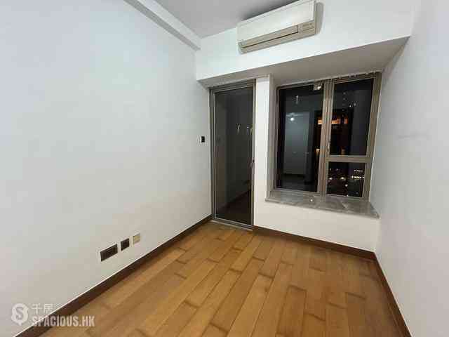 Sai Ying Pun - The Nova 04