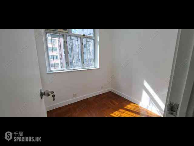 Wan Chai - Kelly House 02