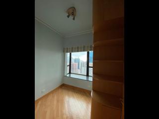 Fortress Hill - Le Sommet Block 2 02