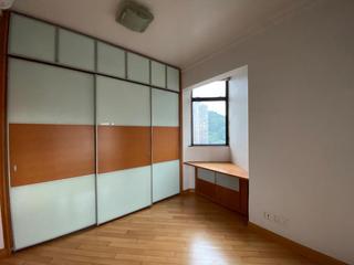 Fortress Hill - Le Sommet Block 2 03
