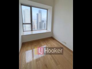 Sai Ying Pun - Island Crest 05