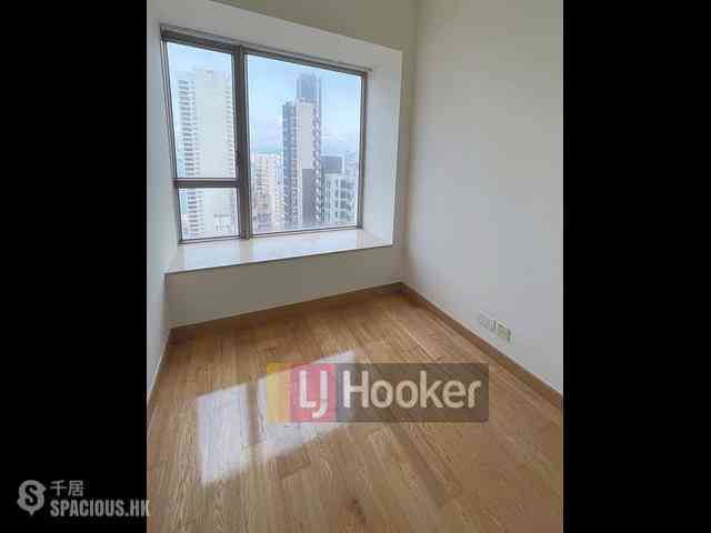 Sai Ying Pun - Island Crest 05