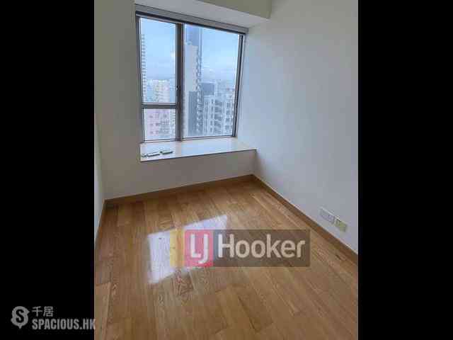 Sai Ying Pun - Island Crest 06
