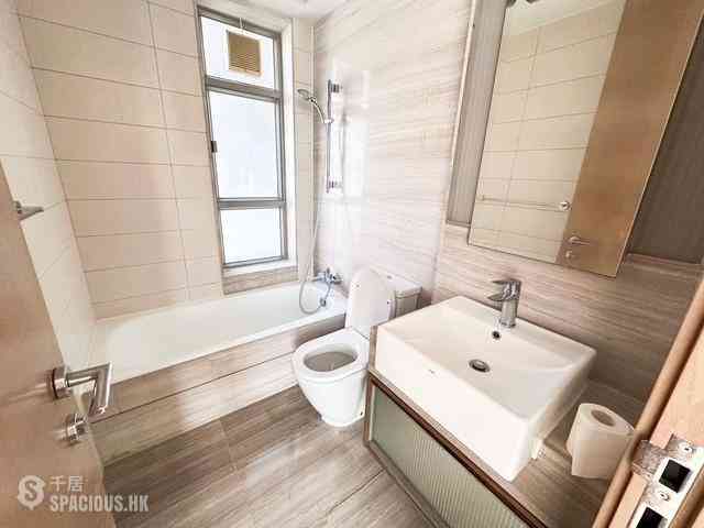 Sai Ying Pun - Island Crest Block 2 10