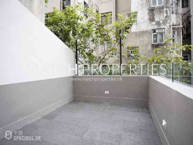 Poho - 41, Square Street 01
