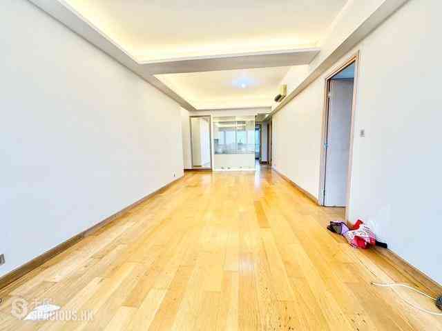 Wong Chuk Hang - Marinella Block 2 03
