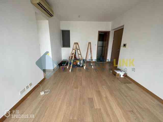 Sai Ying Pun - Island Crest 05