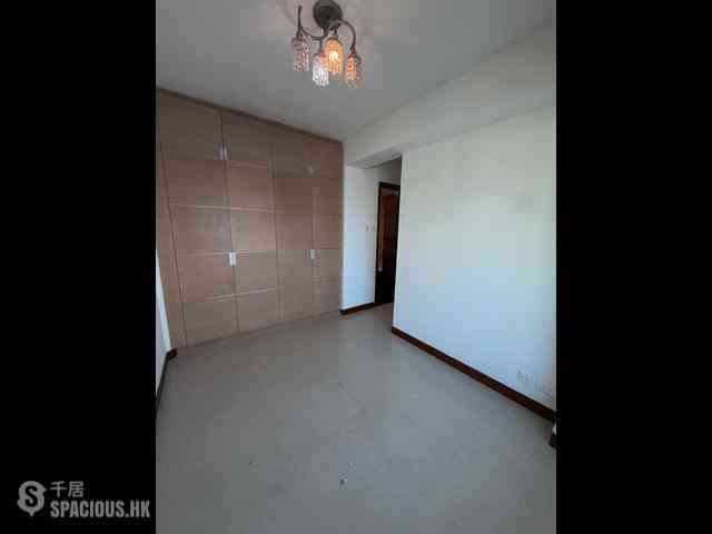Kennedy Town - The Merton 02