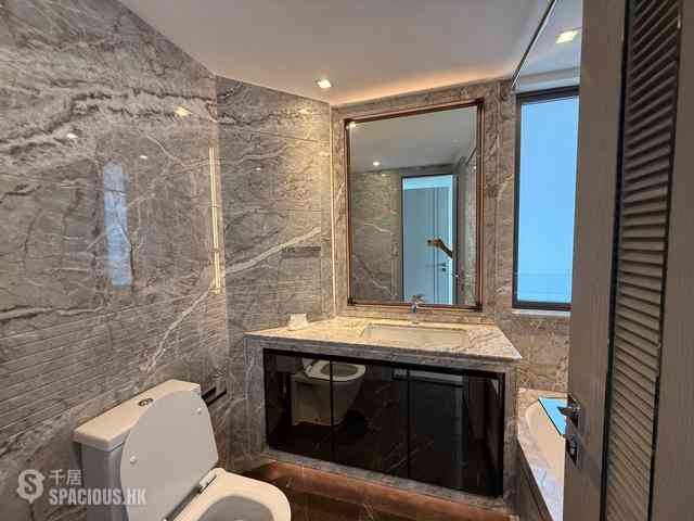 Wong Chuk Hang - The Southside Phase 3C Blue Coast II Tower 3 06
