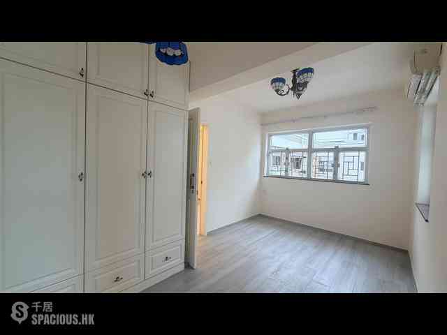 Wan Chai - Cheong Hong Mansion 05