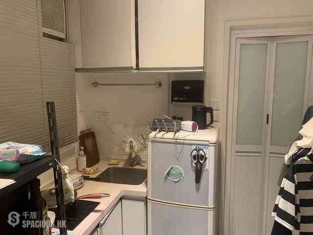 Sai Ying Pun - Wing Wah Building 03